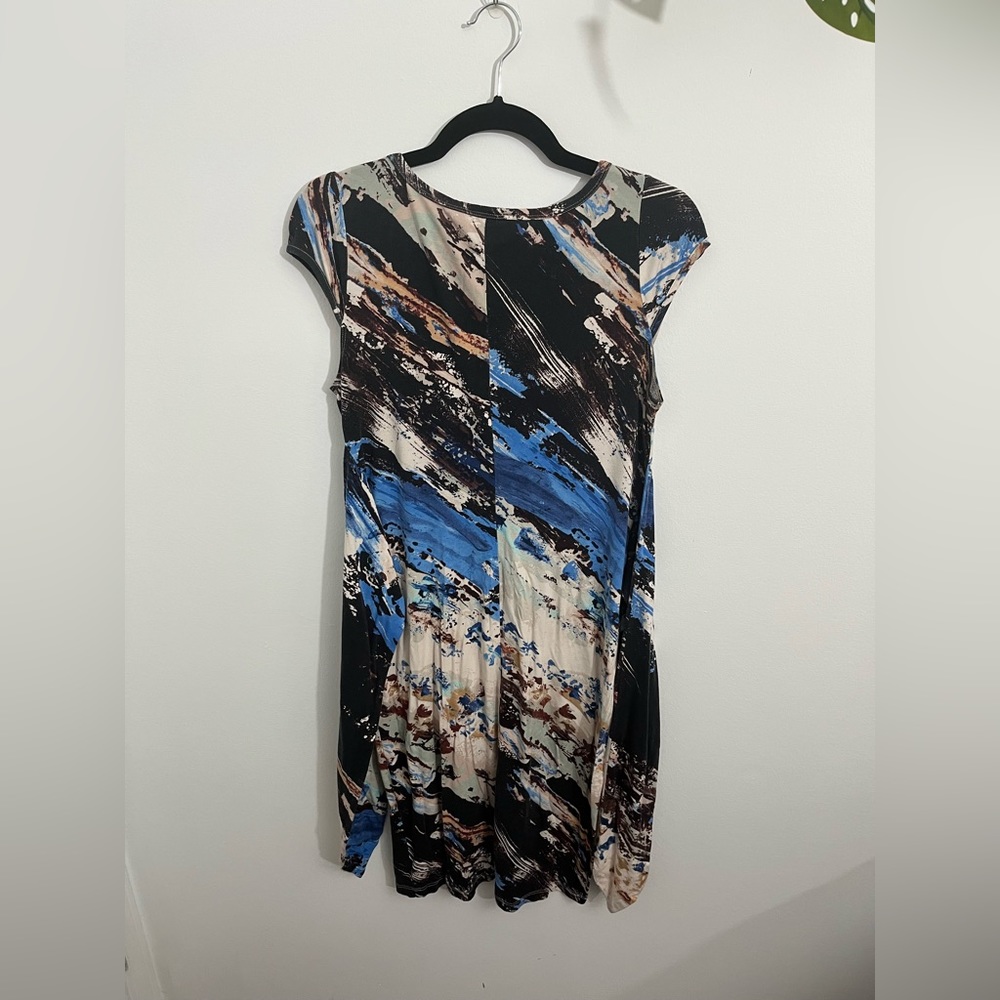 Karen Kane painted dress - wrap waist - size large - Picture 4 of 7